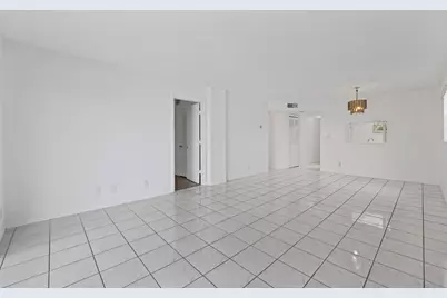8735 Ramblewood Drive #409, Coral Springs, FL 33071 - Photo 11