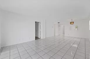8735 Ramblewood Dr, Coral Springs, FL 33071 - Photo 11