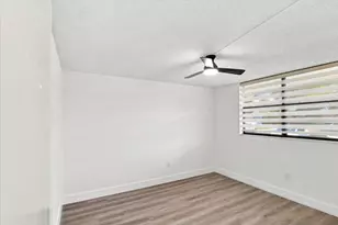 1100 Colony Point Cir, Pembroke Pines, FL 33026 - Photo 25