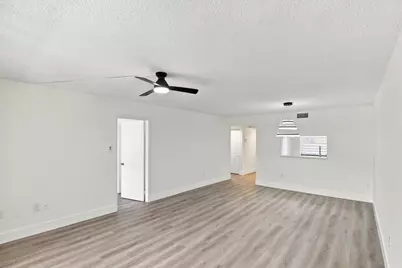 1100 Colony Point Circle #121, Pembroke Pines, FL 33026 - Photo 13