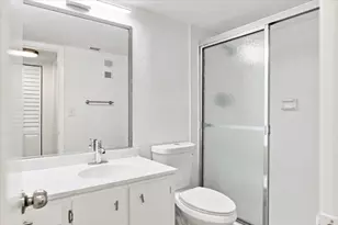1100 Colony Point Cir, Pembroke Pines, FL 33026 - Photo 23