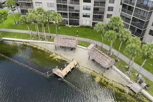 1100 Colony Point Cir, Pembroke Pines, FL 33026 - Photo 3