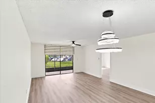 1100 Colony Point Cir, Pembroke Pines, FL 33026 - Photo 15