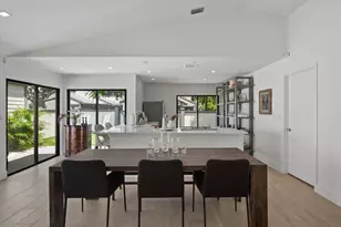 2515 Bedford Mews Dr, Wellington, FL 33414 - Photo 15