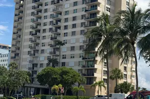 1900 S Ocean Blvd, Lauderdale by the Sea, FL 33062 - Photo 1