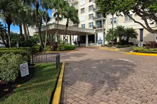 1900 S Ocean Blvd, Lauderdale by the Sea, FL 33062 - Photo 3