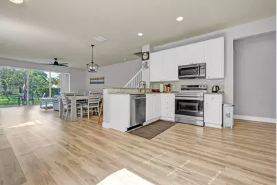 1106 Pinewood Lake Court, Greenacres, FL 33415 - Photo 11