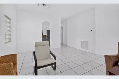 15891 SW 14th Street, Pembroke Pines, FL 33027 - Photo 9