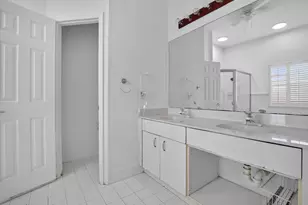 15891 SW 14th St, Pembroke Pines, FL 33027 - Photo 23
