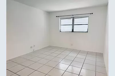 899 SE 2nd Avenue #207, Deerfield Beach, FL 33441 - Photo 9