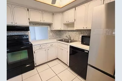 899 SE 2nd Avenue #207, Deerfield Beach, FL 33441 - Photo 3