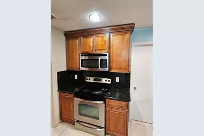 9431 NW 24th Place, Pembroke Pines, FL 33024 - Photo 7