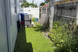 8250 SW 8th Ct, North Lauderdale, FL 33068 - Photo 55