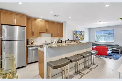618 NE 20th Street #1, Wilton Manors, FL 33305 - Photo 3
