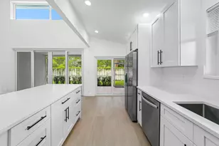 6045 Old Court Rd, Boca Raton, FL 33433 - Photo 7