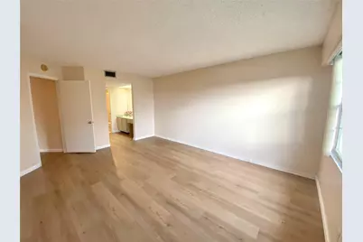 1000 SW 128th Terrace #411V, Pembroke Pines, FL 33027 - Photo 11