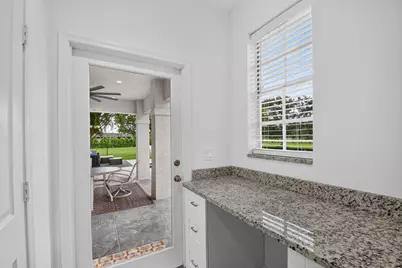 876 Cindy Cir Lane, Wellington, FL 33414 - Photo 15