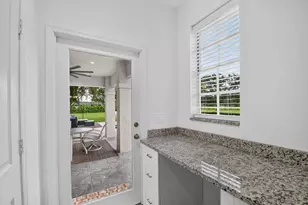 876 Cindy Cir Ln, Wellington, FL 33414 - Photo 25