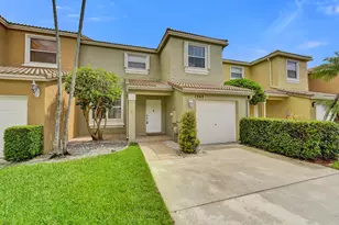 1365 NW 154th Ln, Pembroke Pines, FL 33028 - Photo 1