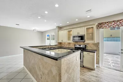 1365 NW 154th Lane, Pembroke Pines, FL 33028 - Photo 9