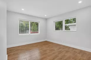 1851 NE 25th Ave, Pompano Beach, FL 33062 - Photo 7