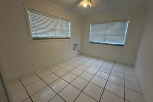 421 NE 11th St, Fort Lauderdale, FL 33304 - Photo 13