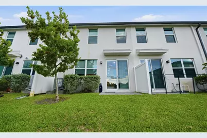 3570 San Bernardino Way, Palm Springs, FL 33461 - Photo 29