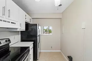 4640 Lucerne Lakes Blvd W, Lake Worth, FL 33467 - Photo 5