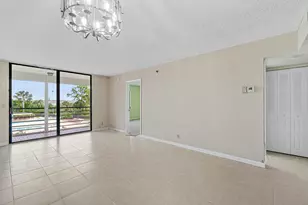 4640 Lucerne Lakes Blvd W, Lake Worth, FL 33467 - Photo 7