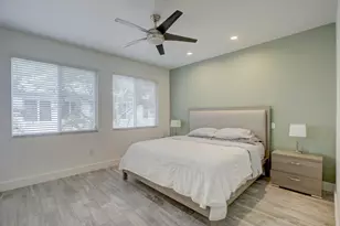131 S E 7th Way, Pompano Beach, FL 33060 - Photo 25