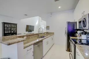 131 S E 7th Way, Pompano Beach, FL 33060 - Photo 15