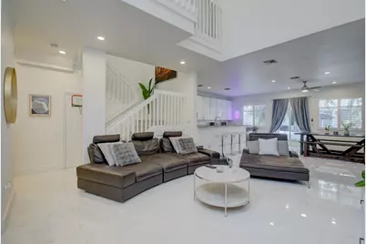 131 S East 7th Way #131, Pompano Beach, FL 33060 - Photo 5