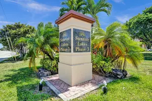 9540 Sunrise Lakes Blvd, Sunrise, FL 33322 - Photo 39