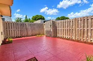 165 Lake Arbor Dr, Palm Springs, FL 33461 - Photo 21
