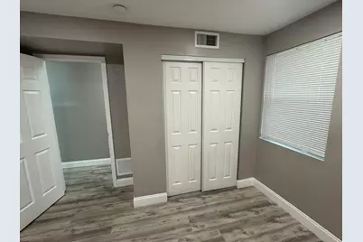 3890 Lakewood Road, Palm Springs, FL 33461 - Photo 17