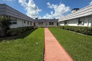 34 Valencia B, Delray Beach, FL 33446 - Photo 3