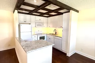 34 Valencia B, Delray Beach, FL 33446 - Photo 9