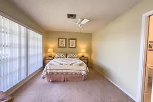 1121 Boxwood Dr, Delray Beach, FL 33445 - Photo 11