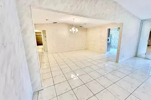 5483 Viburnum Cir, Delray Beach, FL 33484 - Photo 9