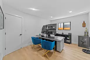 2451 NE 199th St, Miami, FL 33180 - Photo 29