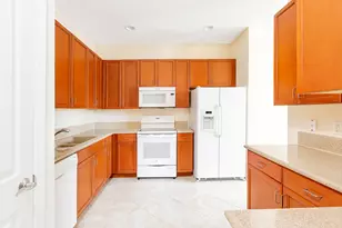 6807 Lakeside Cir N, Davie, FL 33314 - Photo 9
