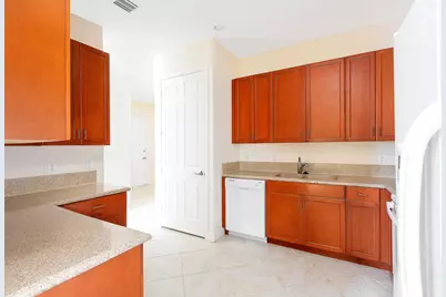 6807 Lakeside Circle N #102-1, Davie, FL 33314 - Photo 7