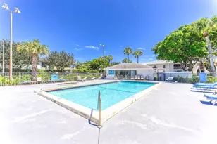 230 SE 10th St, Delray Beach, FL 33483 - Photo 5
