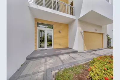 10081 NW 75th Terrace, Doral, FL 33178 - Photo 3