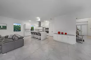10081 NW 75th Terrace, Doral, FL 33178 - Photo 9