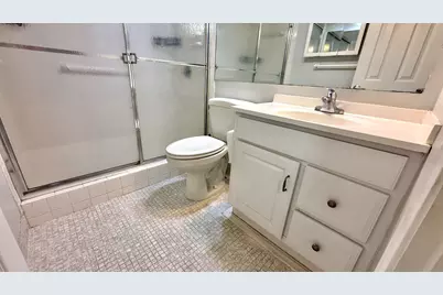 1037 Ashby D, Deerfield Beach, FL 33442 - Photo 13