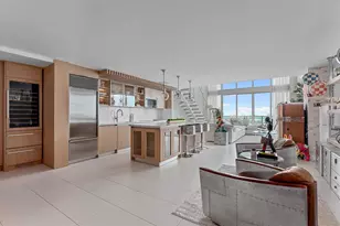 1040 Biscayne Blvd, Miami, FL 33132 - Photo 7