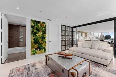1040 Biscayne Boulevard #2101, Miami, FL 33132 - Photo 21