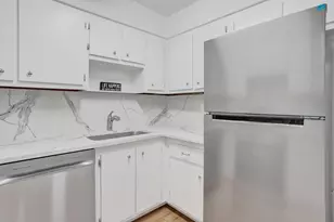 1100 SE 4th Ave, Deerfield Beach, FL 33441 - Photo 25