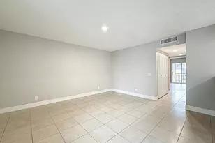 719 Meadows Cir, Boynton Beach, FL 33436 - Photo 5